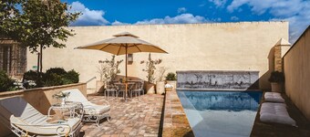 Palacio Catalina - Ten Bedroom Villa, Sleeps 22
