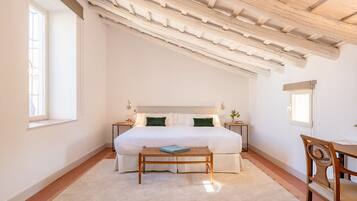 10 chambres, fer et planche à repasser, accès Internet, draps fournis