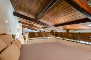 3 chambres, fer et planche à repasser, accès Internet, draps fournis