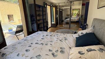 4 chambres, bureau, fer et planche Ă repasser, Wi-Fi gratuit