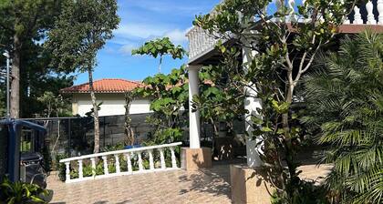The Blue Summit - a 3-bedroom cabin in peaceful Alto Boquete with WiFi