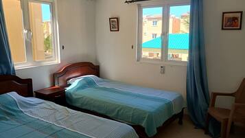 3 bedrooms, iron/ironing board, travel crib, free WiFi