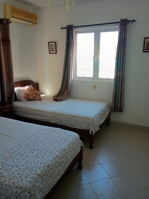 3 bedrooms, iron/ironing board, free WiFi, bed sheets