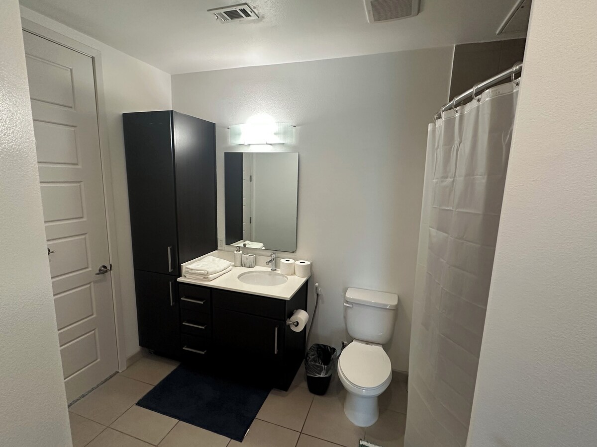 Photo 11 of Spacious 3-bedroom apartment near MD Anderson Hospital