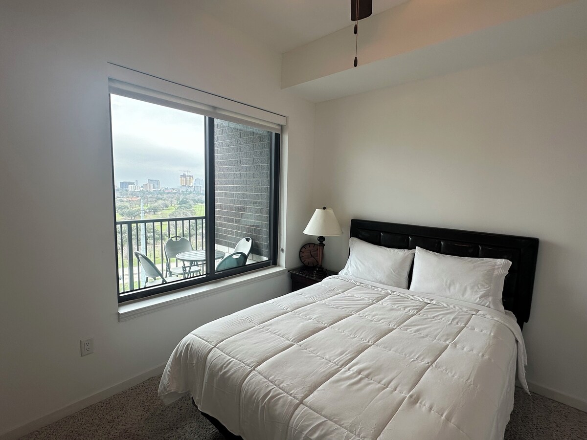 Photo 12 of Spacious 3-bedroom apartment near MD Anderson Hospital