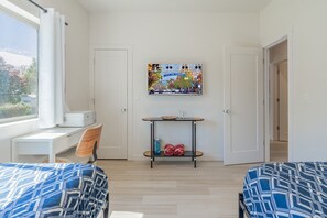 3 bedrooms, iron/ironing board, travel crib, free WiFi