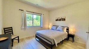 3 chambres, fer et planche à repasser, lit parapluie, Wi-Fi gratuit