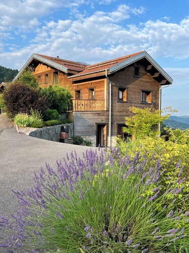 BEL'M Amiral haut de gamme pour 15 personnes, vue magnifique et piscine couverte