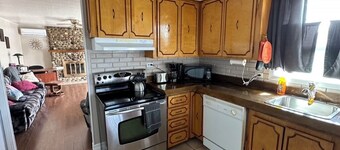 Spacious & Charming Lakeview Home – Perfect for Families & Getaways