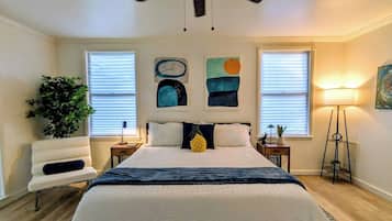 3 bedrooms, iron/ironing board, WiFi, bed sheets