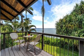 Townhome, Multiple Beds, Lanai, Ocean View (Kona Onenalo 1) | Outdoor dining - Beautiful Oceanfront - Air-conditioned - Sleeps 6 - Walk to Beach - Vrkcv (Kailua-Kona)