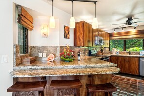 Townhome, Multiple Beds, Lanai, Ocean View (Kona Onenalo 1) | Private kitchen | Full-size fridge, microwave, oven, stovetop