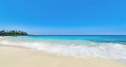 Condo With Central AC - Partial Ocean View - Concierge - Near Magic Sands Beach - Vrkcv