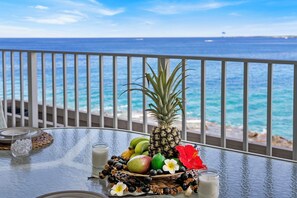 Huoneisto, useita sänkyjä, lanai, valtamerinäköala (Alii Villas 329) | Näkymä huoneesta