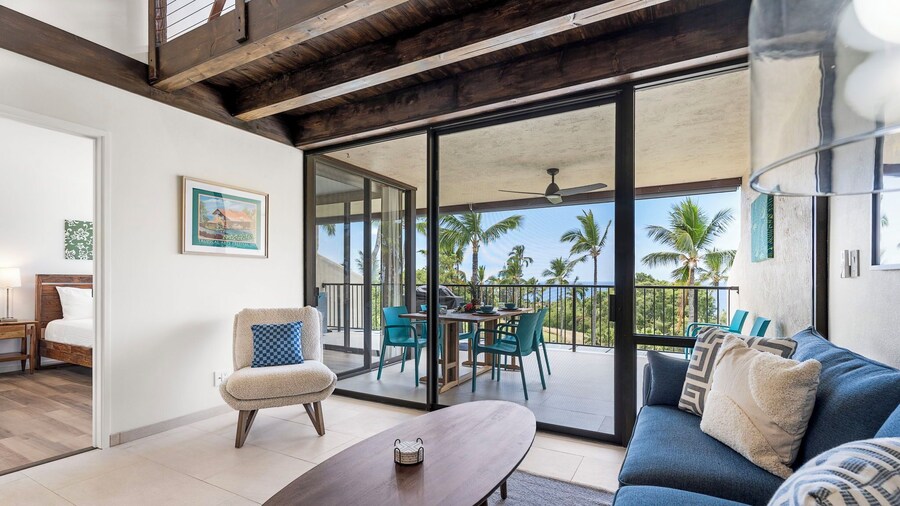 Fully Air-conditioned - Updated Top Floor Including Loft - Ocean Views - Vrkcv