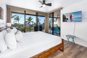 Appart'hôtel, plusieurs lits, véranda, vue golf (Country Club Villas 327) | 2 chambres, décoration personnalisée, ameublement personnalisé