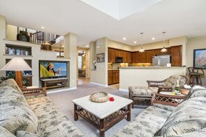 Condo, Multiple Beds, Lanai, Mountain View (Golf Villas at Mauna Lani L5) | Living area | 42-inch flat-screen TV with digital channels