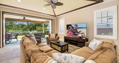 Private Yard and Outdoor Area - AC & Shared Pool - Golf Views - Vrkcv