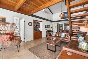 コンドミニアム ベッド (複数台) ラナイ オーシャンビュー (Country Club Villas 332) | 内装