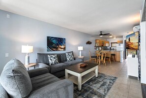 Condo, Multiple Beds, Lanai, Ocean View (Kona Bali Kai 322) | Living area | 42-inch flat-screen TV with digital channels