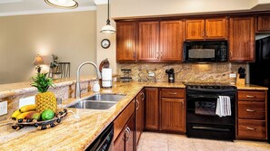 House, Multiple Beds, Lanai, Mountain View (Waikoloa Beach Villas N32) | Private kitchen