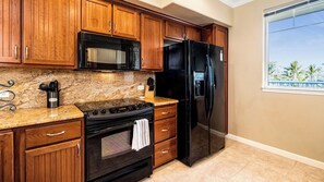 House, Multiple Beds, Lanai, Mountain View (Waikoloa Beach Villas N32) | Private kitchen | Coffee/tea maker, dining tables