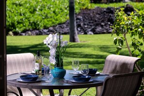 Lanai - Serene Resort Living - Ground Floor - Private Beach Club Access - Vrkcv (Kamuela)