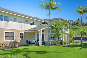 Exterior - Ocean View - AC & Wifi - Walk to Beach & Shopping - Vrkcv (Kailua-Kona)