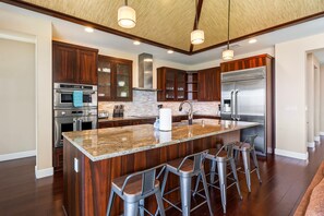 Ferienhaus, Mehrere Betten, eigener Pool, Meerblick (Holua Kai 21) | Eigene Küche