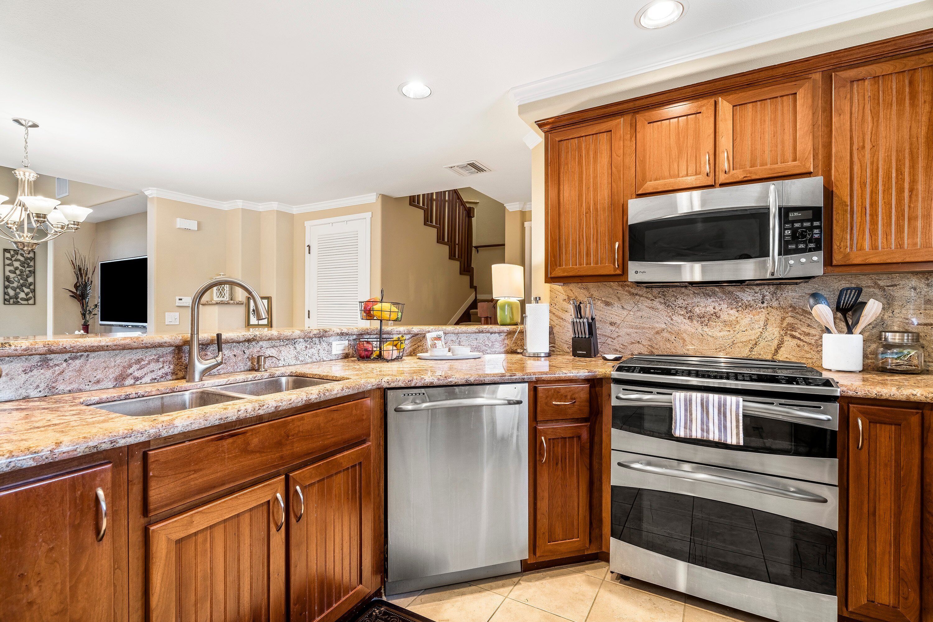 Condo, Multiple Beds, Lanai, Ocean View (Golf Villas at Mauna Lani H22) | Private kitchen