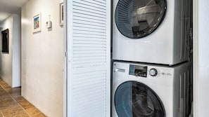 Apartment, Mehrere Betten, Veranda, Meerblick (Casa de Emdeko 136) | Wäschereiservice