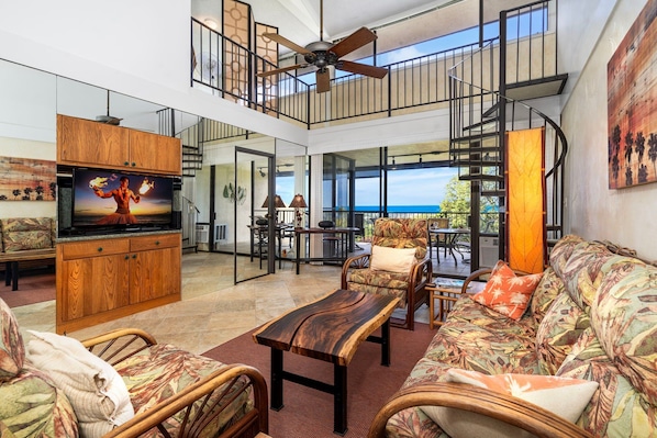 Condo, Multiple Beds, Lanai, Ocean View (Country Club Villas 304) | Living area