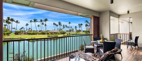 Apartment, Mehrere Betten, Balkon, Meerblick (Mauna Lani Terrace D203) | Speisen im Freien