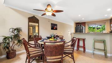 Condo, Multiple Beds, Lanai, Garden View (Palm Villas at Mauna Lani I23) | Dining