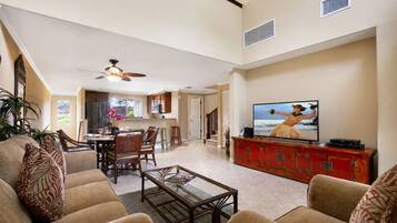 Condo, Multiple Beds, Lanai, Garden View (Palm Villas at Mauna Lani I23) | Living area | 42-inch flat-screen TV with digital channels
