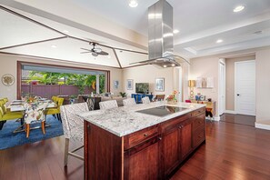 House, Multiple Beds, Private Pool, Pool View (Holua Kai 31) | 3 bedrooms, individually decorated, individually furnished, bed sheets