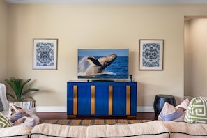 House, Multiple Beds, Private Pool, Pool View (Holua Kai 31) | Interior