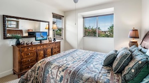 Townhome, Multiple Beds, Lanai, Golf View (Kulalani at Mauna Lani 404) | 2 bedrooms, individually decorated, individually furnished, bed sheets