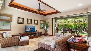 Townhome, Multiple Beds, Lanai, Garden View (Mauna Lani Villages 512) | Living area | 42-inch flat-screen TV with cable channels