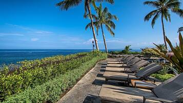 Kondominium, Beberapa Tempat Tidur, beranda, pemandangan kebun (Halii Kai 24G) | Pemandangan pantai/laut