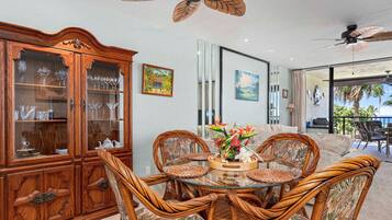 Condo, Multiple Beds, Kitchen, Ocean View (Country Club Villas 230) | Interior