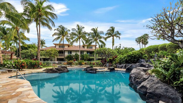 Pool - Golf View Villa - Concierge, Pools, Walk to Beach, Shops & Restaurants - Vrkcv (Waikoloa)