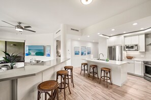 Condo, 1 King Bed, Balcony, Mountain View (Mauna Lani Point H107) | Private kitchen | Coffee/tea maker, dining tables