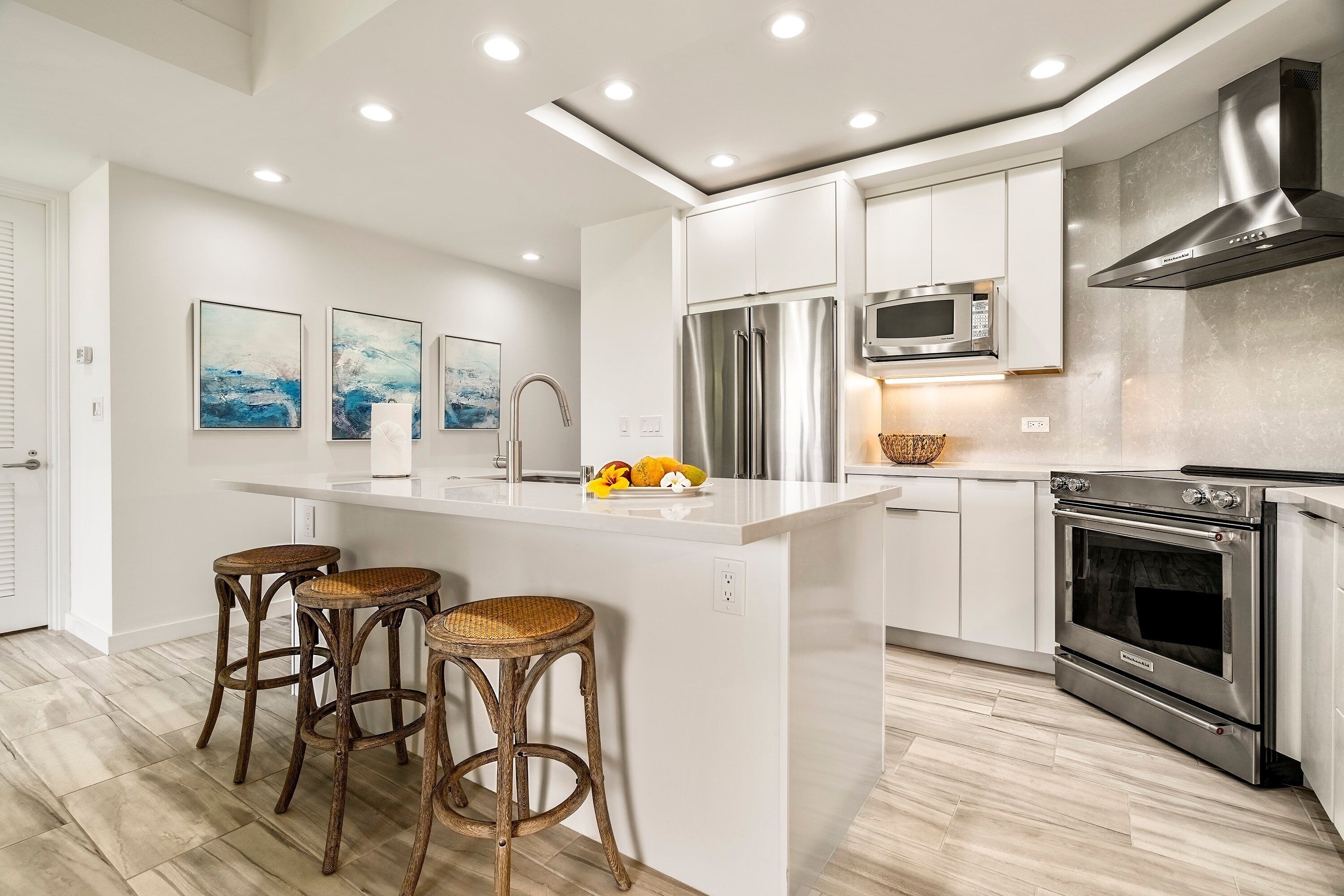 公寓客房, 1 張特大雙人床, 陽台, 山景 (Mauna Lani Point H107) | 私人廚房 | 餐桌