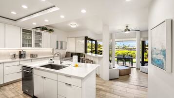 Condo, 1 King Bed, Balcony, Mountain View (Mauna Lani Point H107) | Interior