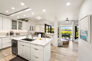 شقة - سرير ملكي - بشرفة - منظر للجبل (Mauna Lani Point H107) | المنشأة من الداخل