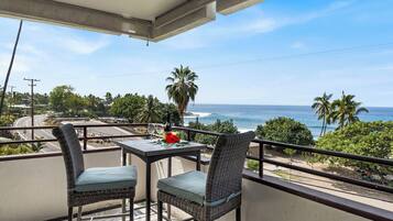 Condo, Multiple Beds, Lanai, Ocean View (White Sands Village 201) | Outdoor dining