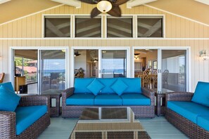 Condo, Multiple Beds, Lanai, Ocean View (Kahaluu Alii) | Interior