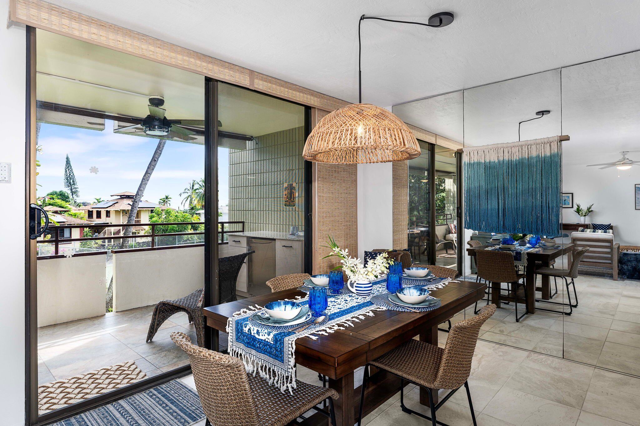 Kondominium, Beberapa Tempat Tidur, beranda, pemandangan kebun (White Sands Village 127) | Dapur pribadi | Meja makan