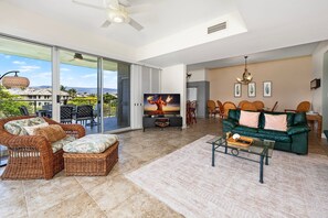 Condo, Multiple Beds, Lanai, Partial Ocean View (Vista Waikoloa D204) | Living area